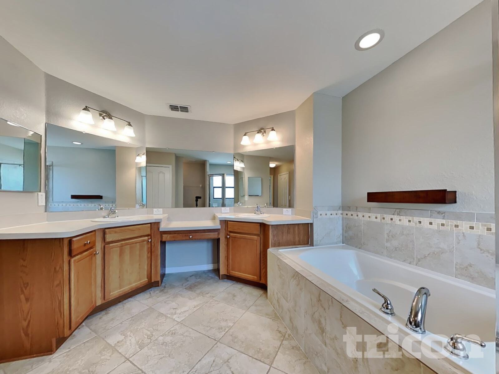 Building Photo - 3140 Kiwi Ave