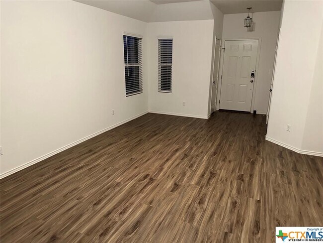 Building Photo - 108 Guardian Angel Ct