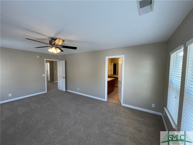 Building Photo - 225 Summer Hill Ct