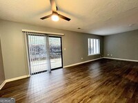 Building Photo - 94 Cobblestone Creek