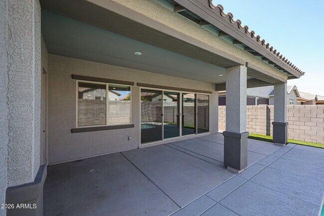 Building Photo - 15262 W Garfield St