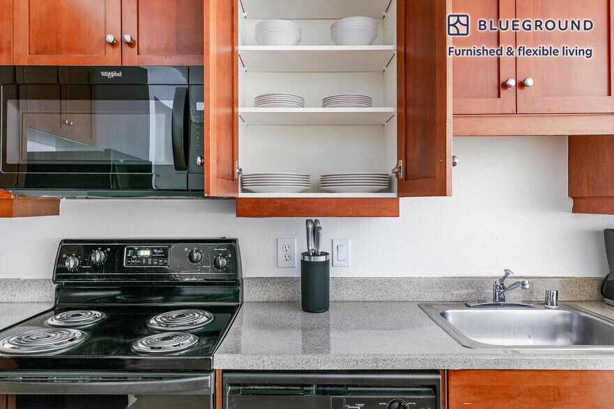 Building Photo - 754 The Alameda