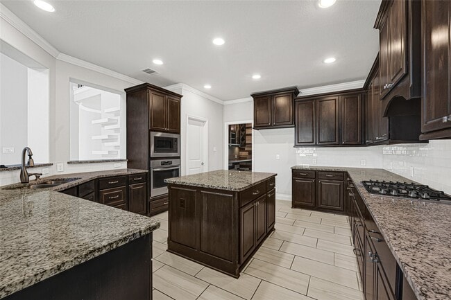 Building Photo - 3430 Golden Cypress Ln