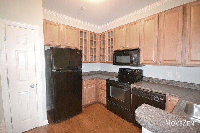 Building Photo - 210 Fullford Ln