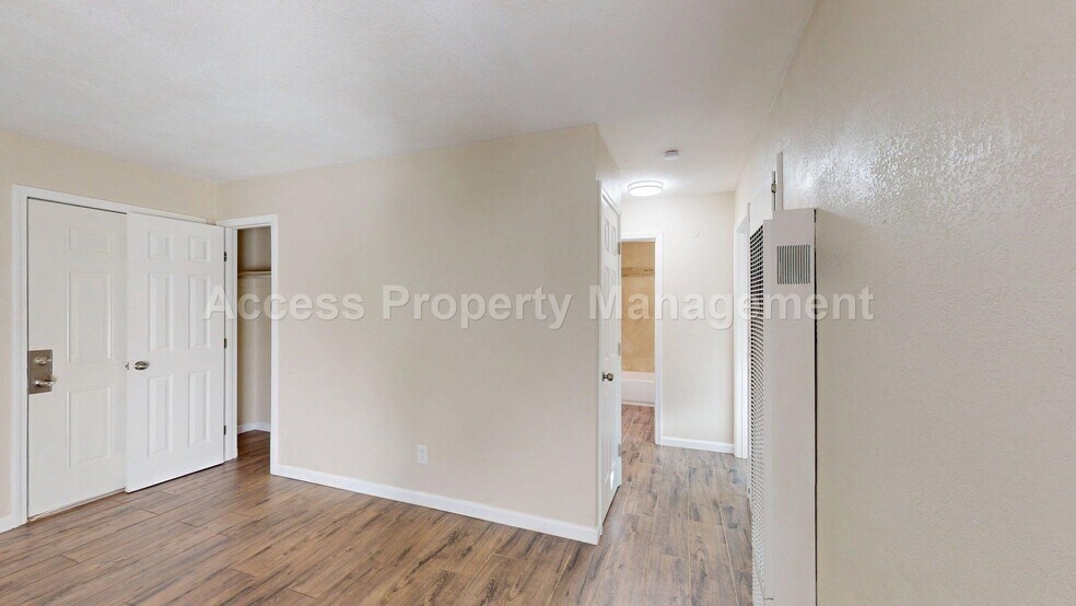 Building Photo - 1601 Carver Rd