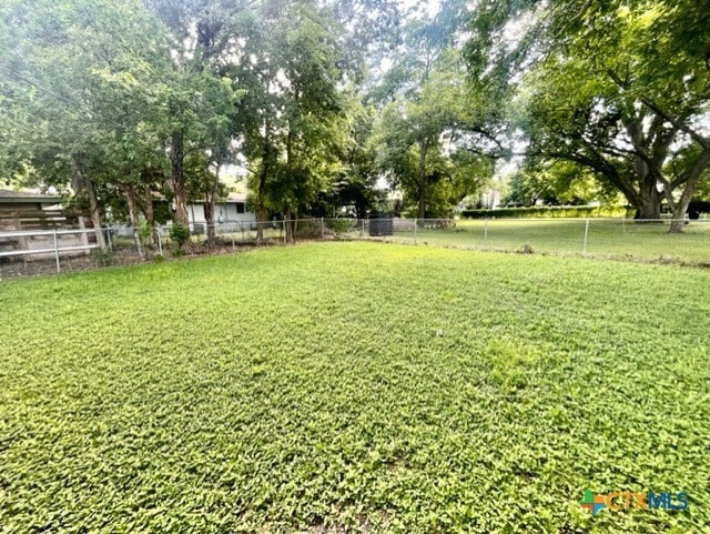 Building Photo - 1109 Davis St