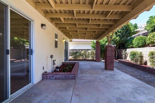 Building Photo - 28138 Bavaria Dr