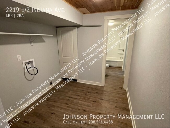 Building Photo - 2219 Indiana Ave