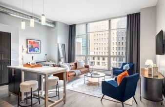 Building Photo - The Collins