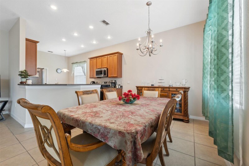 Building Photo - 11220 Godwit Ct