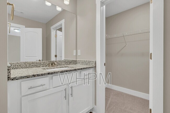 Building Photo - 127 Dry Creek Commons Dr