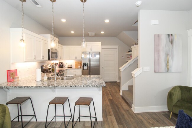 Building Photo - 2648 N Ward Dr