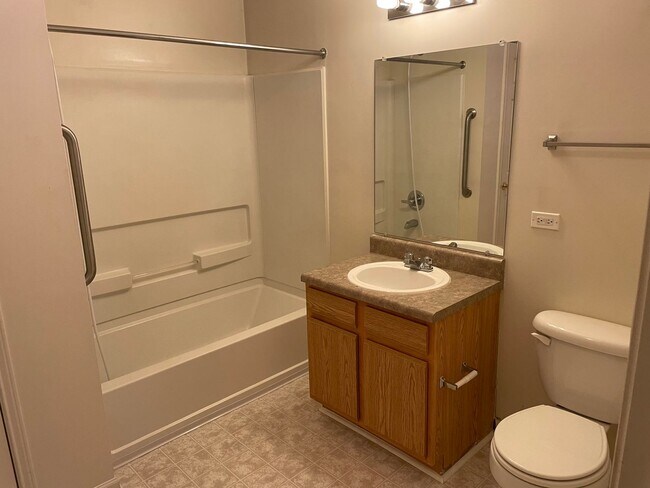 Building Photo - 1635 Cobblestone Ln