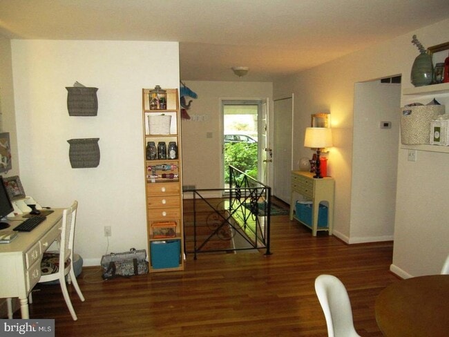 Building Photo - 3913 Moss Dr