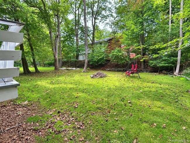 Building Photo - 17 Greenview Ave