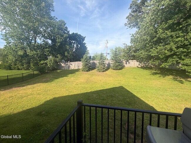 Building Photo - 53 Huntleigh Dr