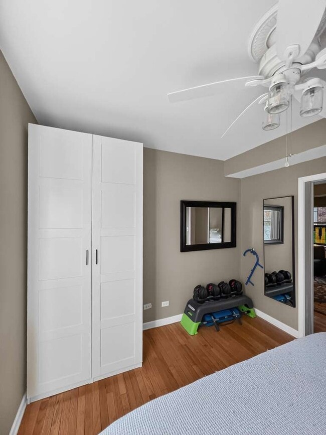 Building Photo - 7316 N Honore St