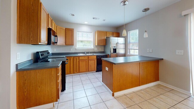 Building Photo - 10131 Ballyclare Ct