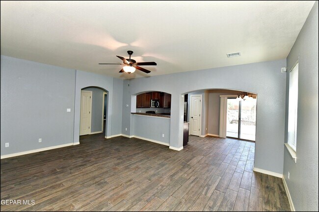 Building Photo - 12569 Wolf Berry Dr