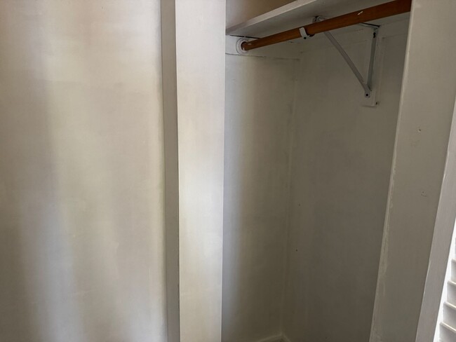 Building Photo - Spacious 3 Bedroom, 1.5 Bath House for Rent in Brewer