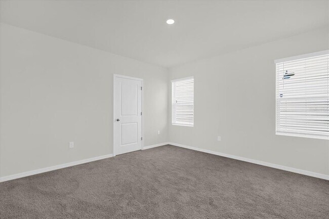 Building Photo - 4932 Kaia Ave