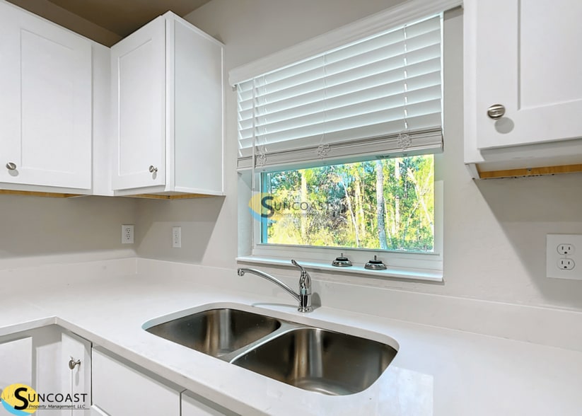 Building Photo - 162 Bahia Terrace Dr