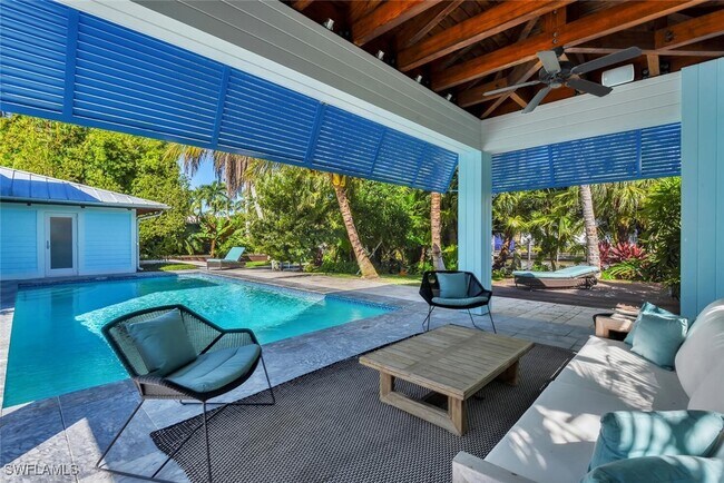 Building Photo - 795 18th Ave S