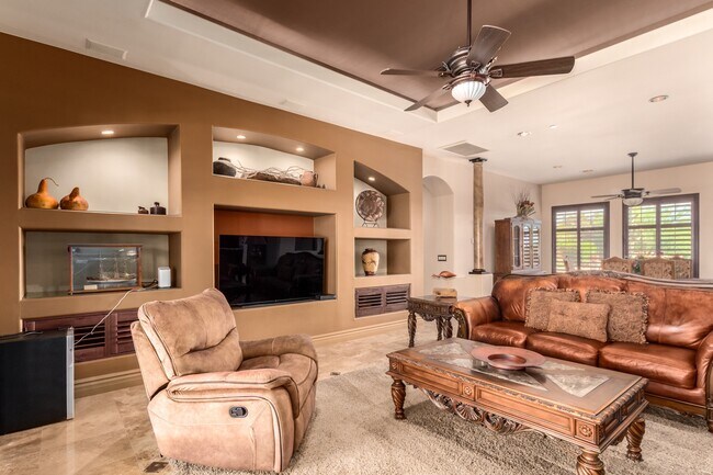 Stunning 3 bedroom, 2.5 bathroom home for lease in beautiful Rio Verde! - 26446 N Avenida del Ray