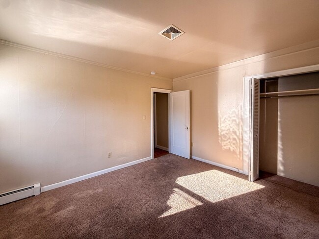 Building Photo - 1945 High St SE