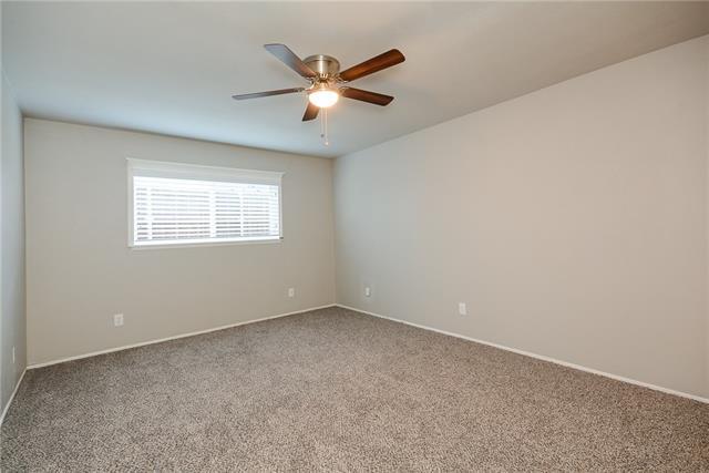 Building Photo - 1505 Hayfield Dr