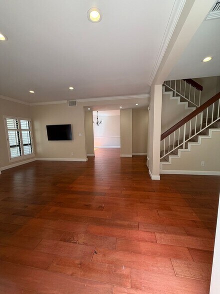 Building Photo - 1734 N Verdugo Rd
