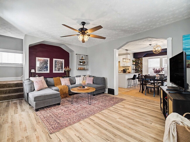 Building Photo - 3457 W 128th St