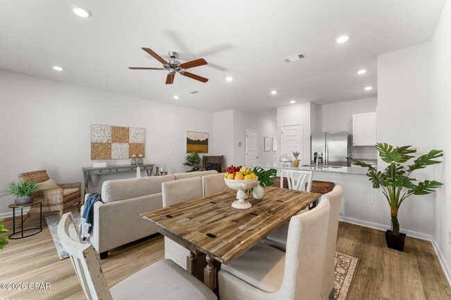 Building Photo - 1724 Jakes Dr