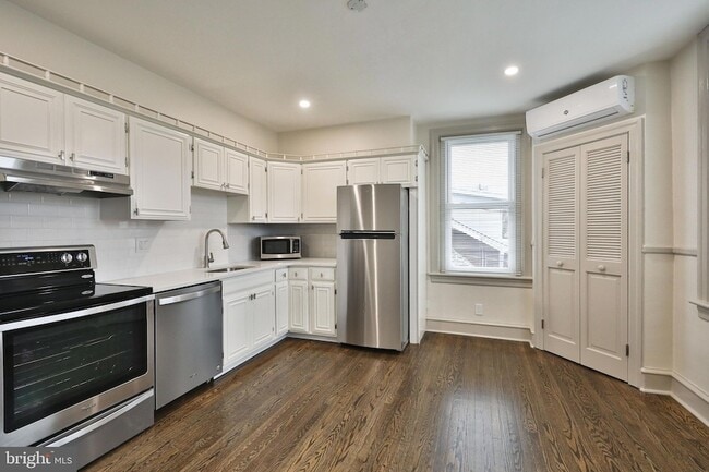 Building Photo - 316 Huntingdon Pike