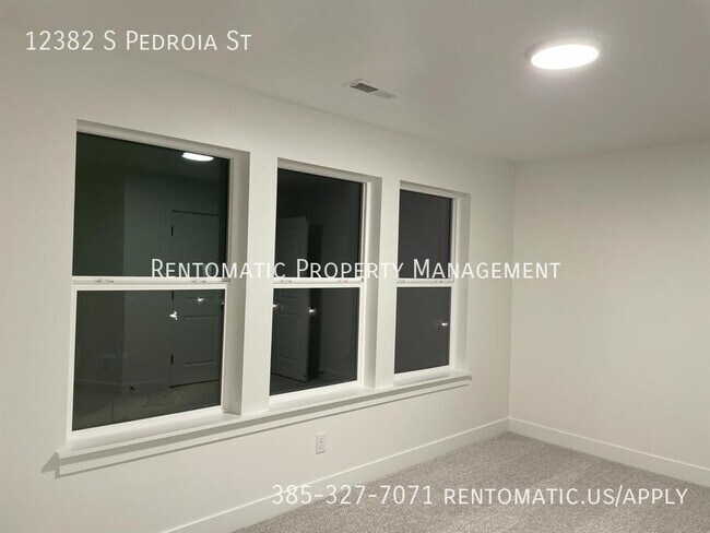 Building Photo - 12382 Pedroia St