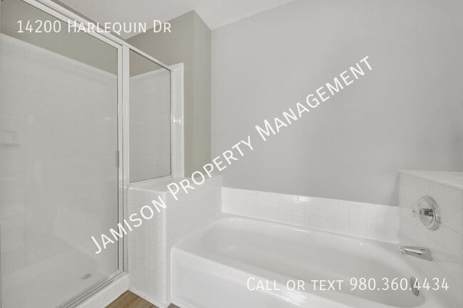 Building Photo - 14200 Harlequin Dr