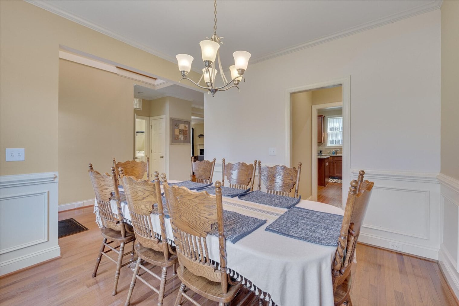 Building Photo - 320 Lawrence Rd