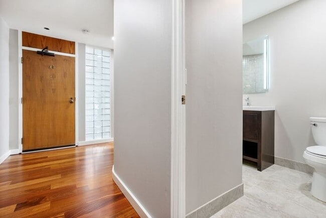 Building Photo - Stunning ALKI WATERFRONT Condo Overlooking Majestic Puget Sound!