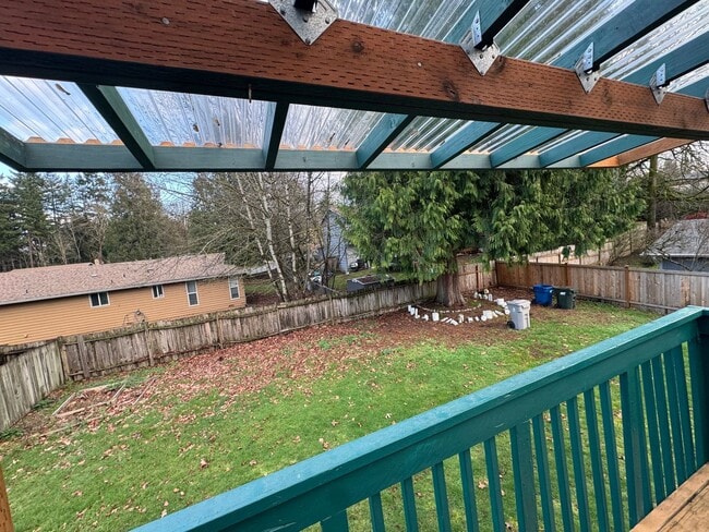 Building Photo - Spacious Covington Home with all New Appliances, Fresh Paint and Large Fenced Yard!