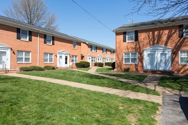Building Photo - Chicago Avenue Apartments