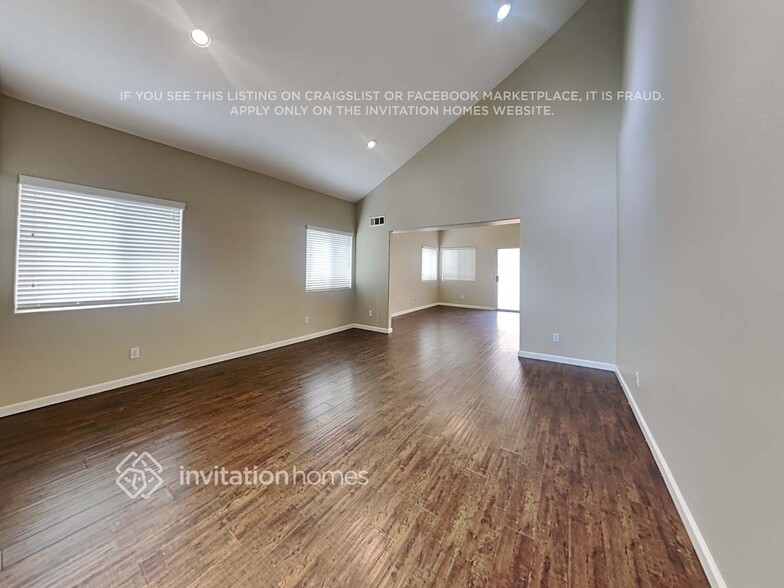 Building Photo - 24868 Skyland Dr