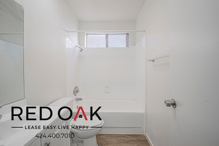 Building Photo - 915 N Wilton Pl