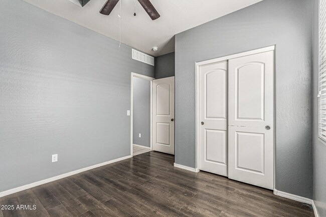 Building Photo - 3112 N 303rd Dr