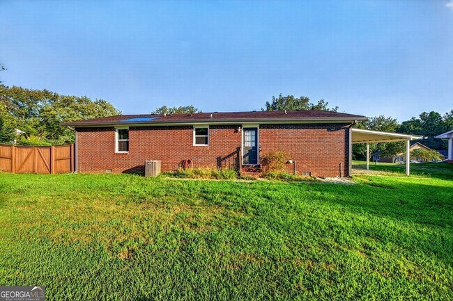 Building Photo - 115 Northridge Dr