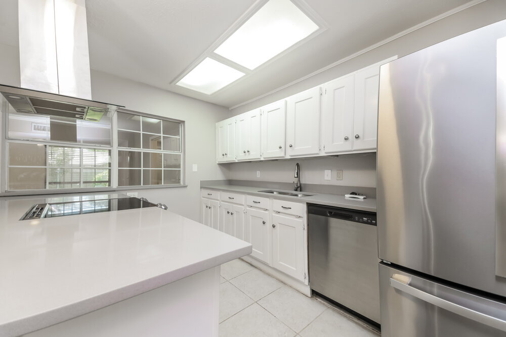Building Photo - 8806 Linda Vista Dr
