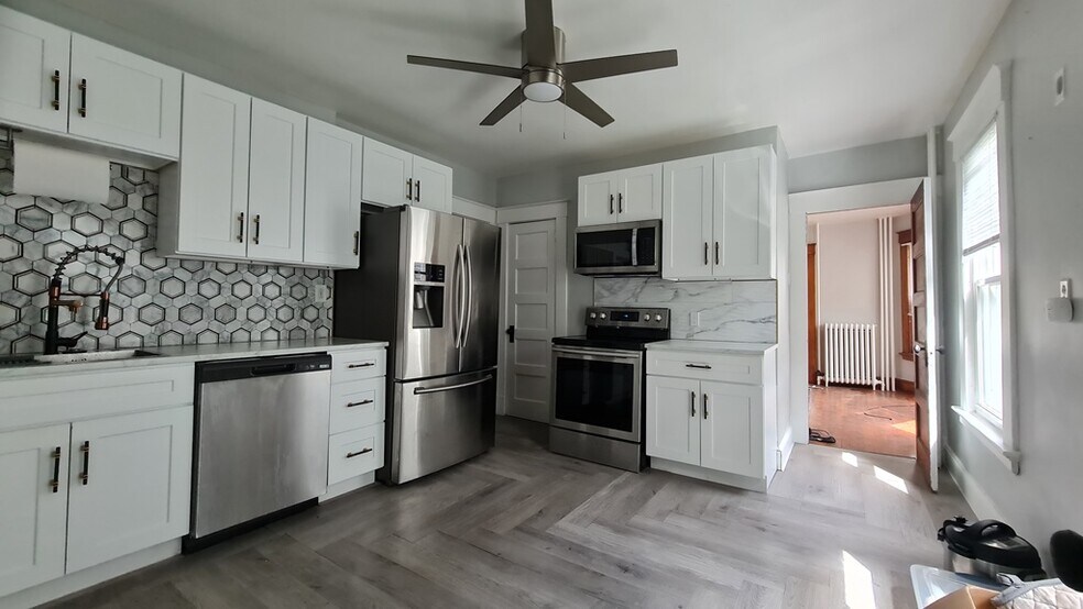 Building Photo - 363 Prospect Ave