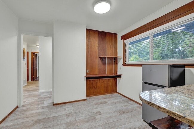 Building Photo - 146 Cardinal Dr