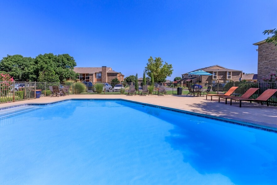 Primary Photo - Somerset Park At Union Apartments