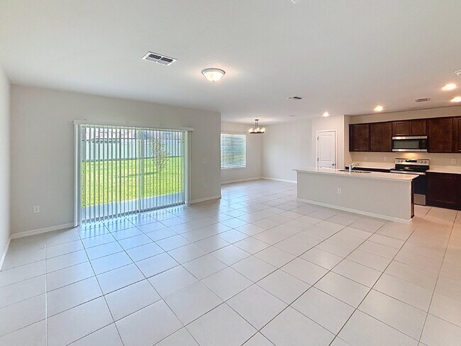 Building Photo - 30561 Gilbern Rd