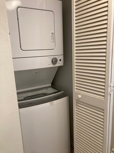 Stackable washer and dryer - 917 Red Bird Rd